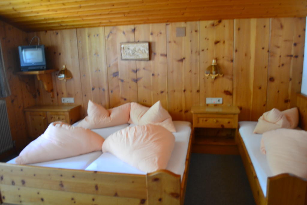 Gaestehaus Judith Solden Room photo